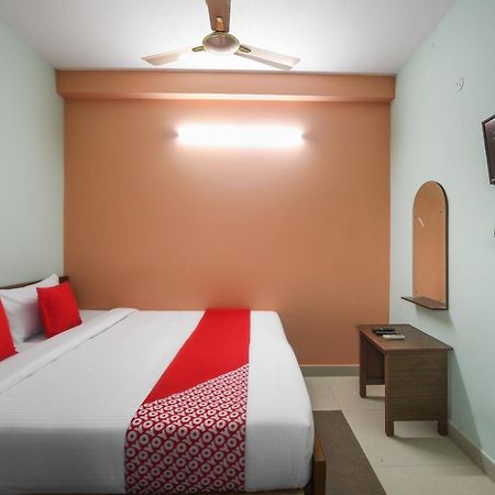 Oyo Modern Guest House Chennai Zewnętrze zdjęcie
