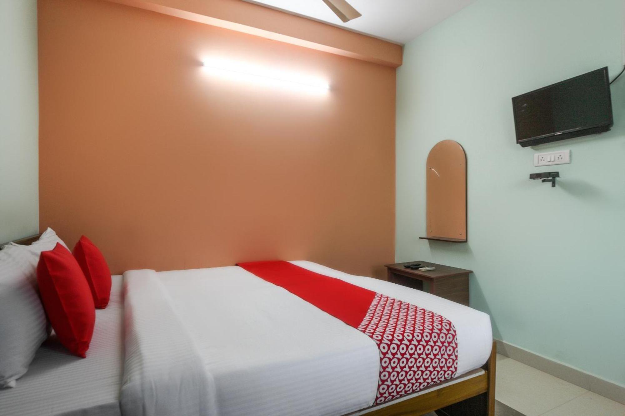 Oyo Modern Guest House Chennai Zewnętrze zdjęcie