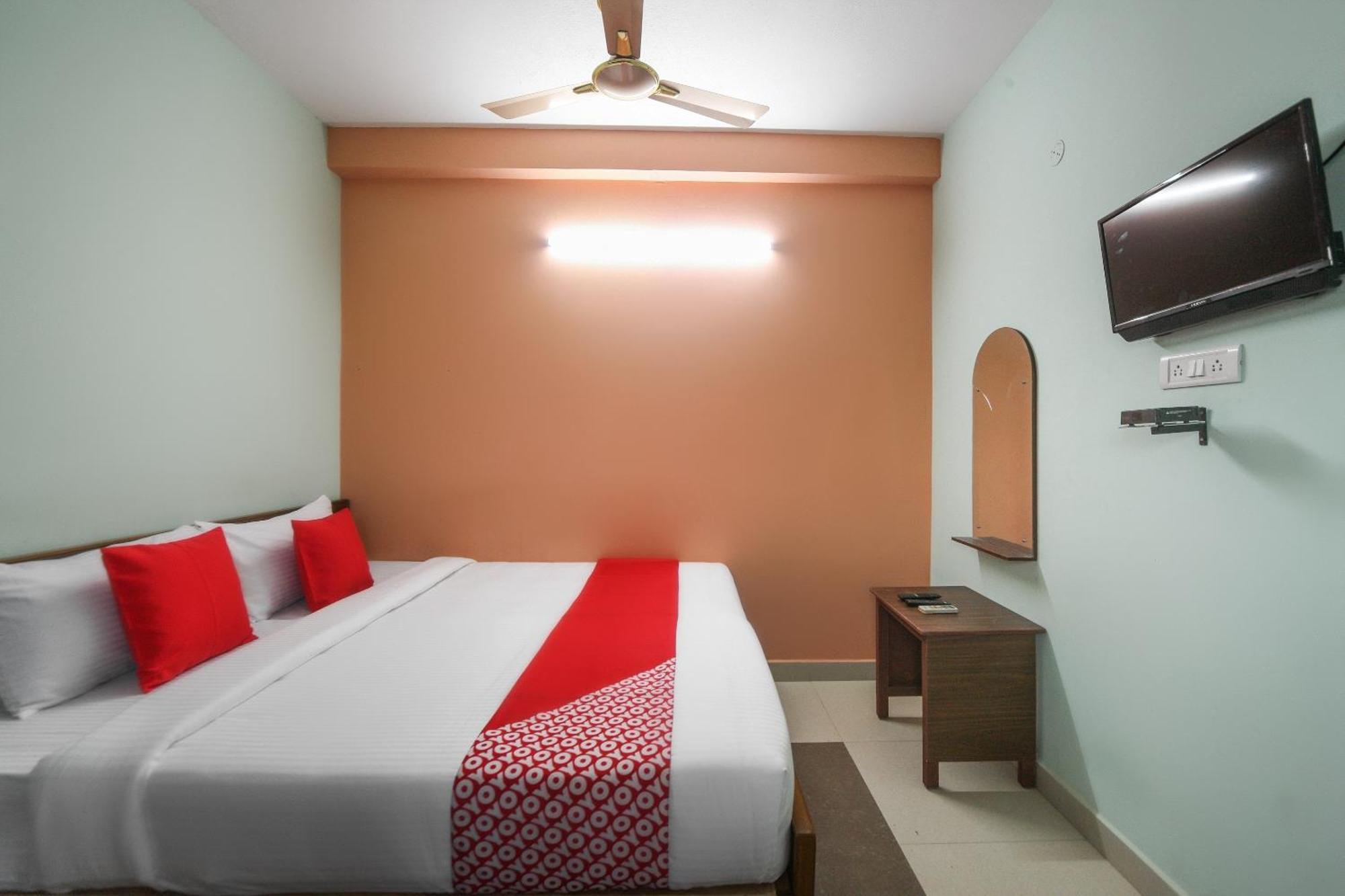 Oyo Modern Guest House Chennai Zewnętrze zdjęcie