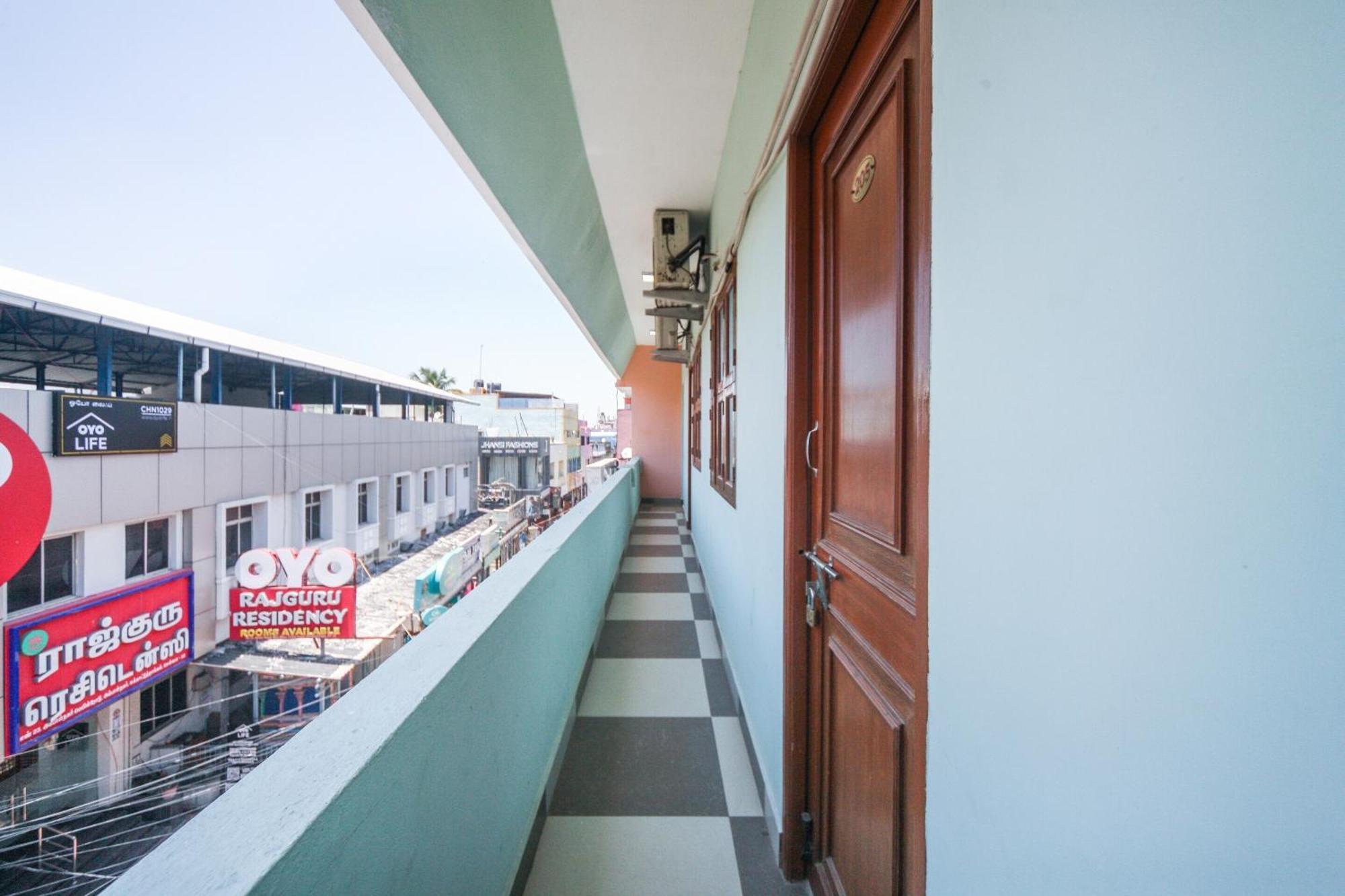 Oyo Modern Guest House Chennai Zewnętrze zdjęcie