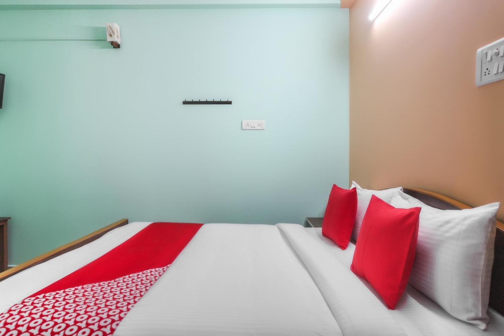 Oyo Modern Guest House Chennai Zewnętrze zdjęcie