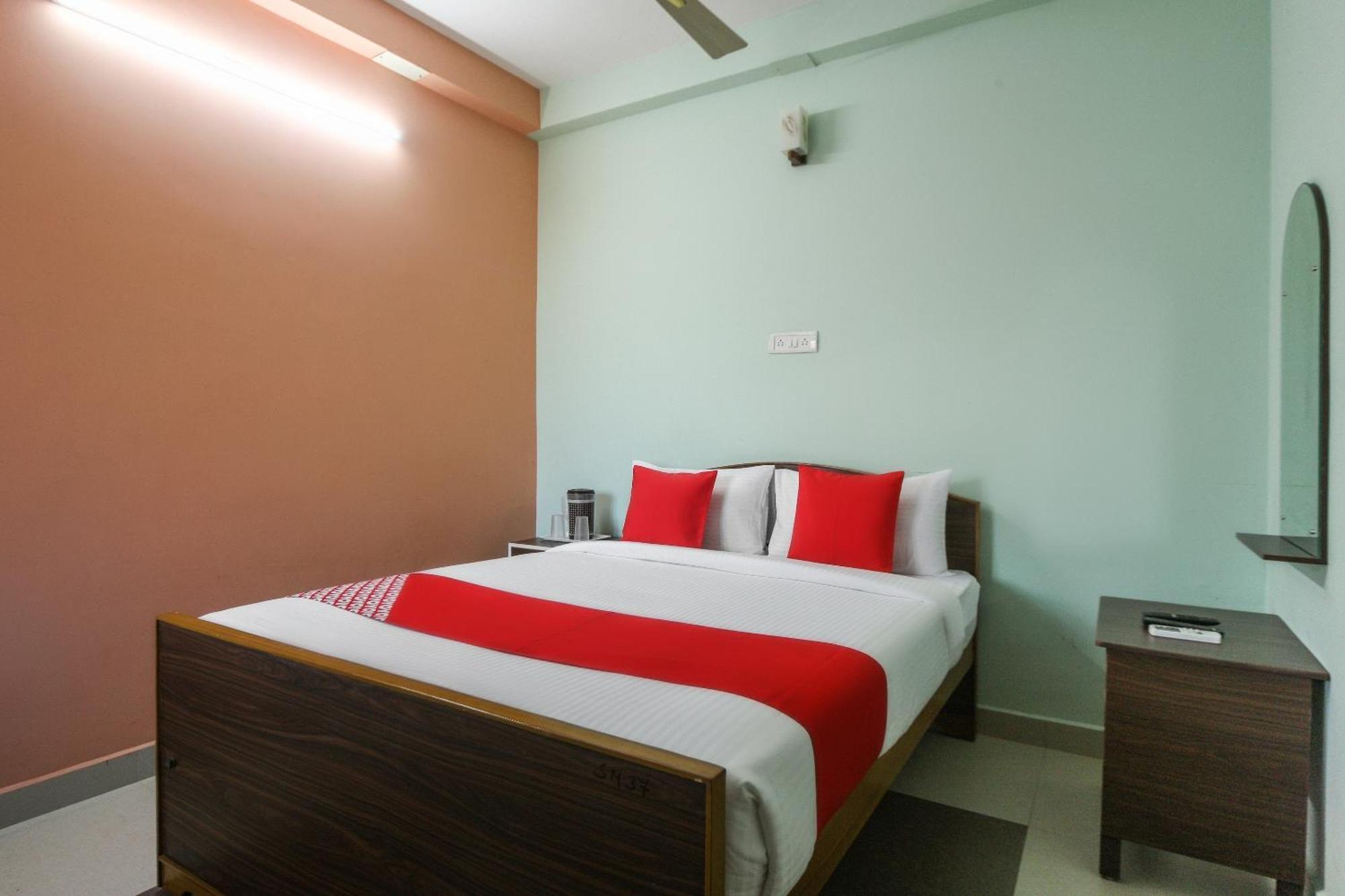 Oyo Modern Guest House Chennai Zewnętrze zdjęcie